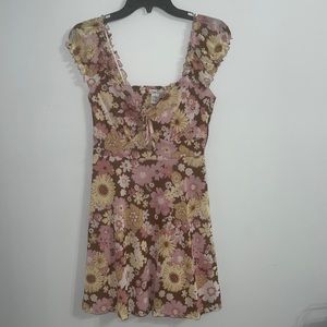 Floral summer dress, never worn with tags on it.